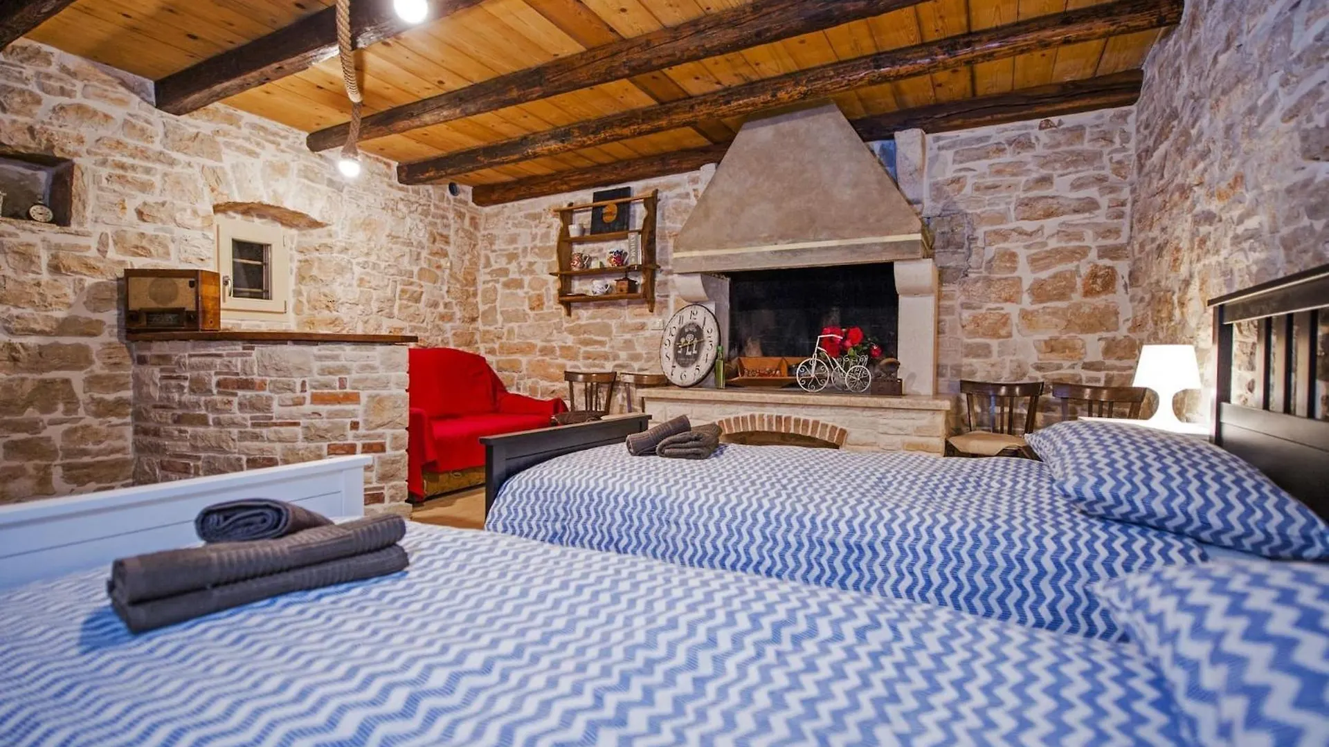 Familyl Villa Tomani With Pool, Basketball And Volleyball Field Kanfanar Croácia