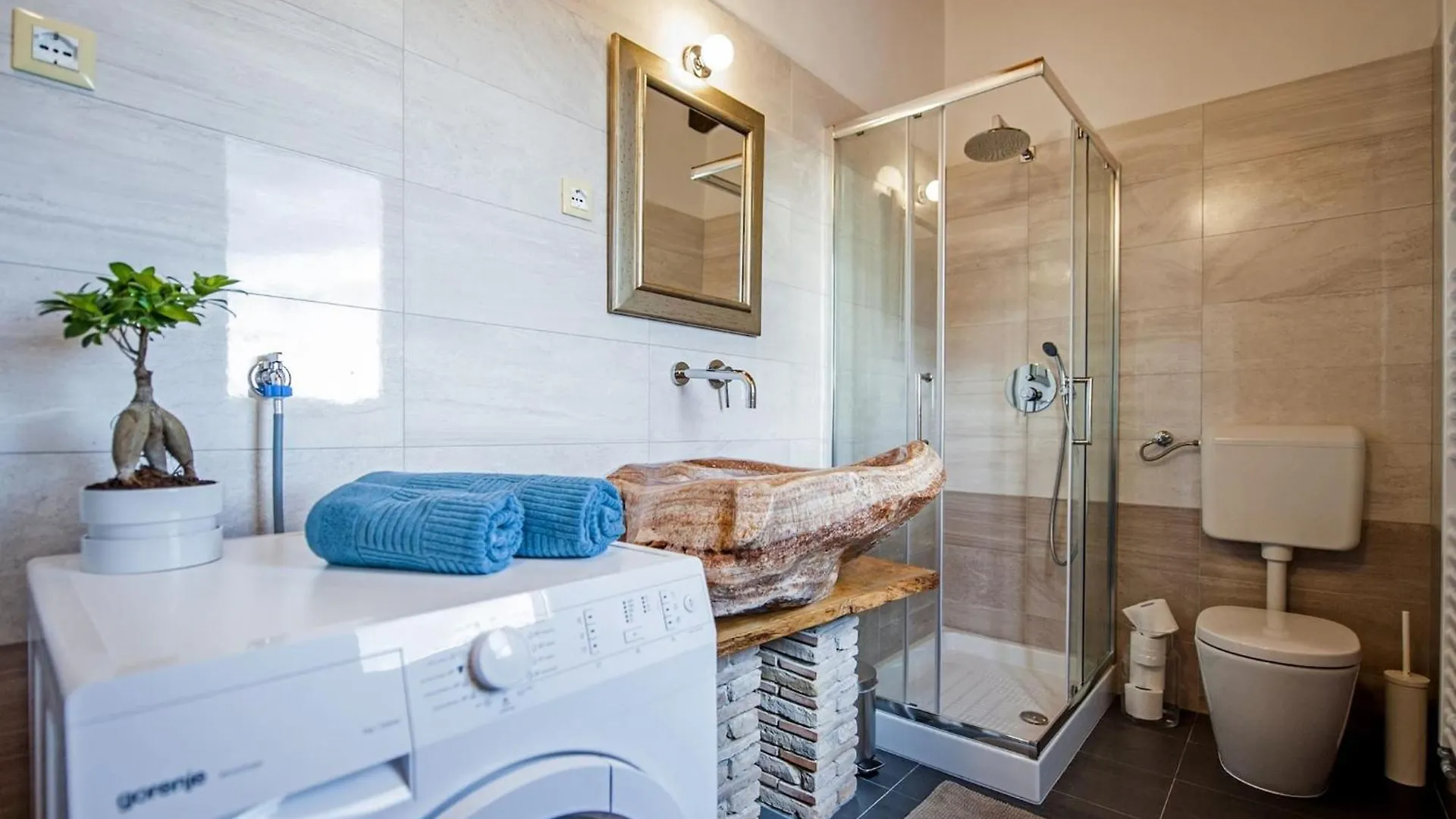 Familyl Villa Tomani With Pool, Basketball And Volleyball Field Kanfanar Croácia