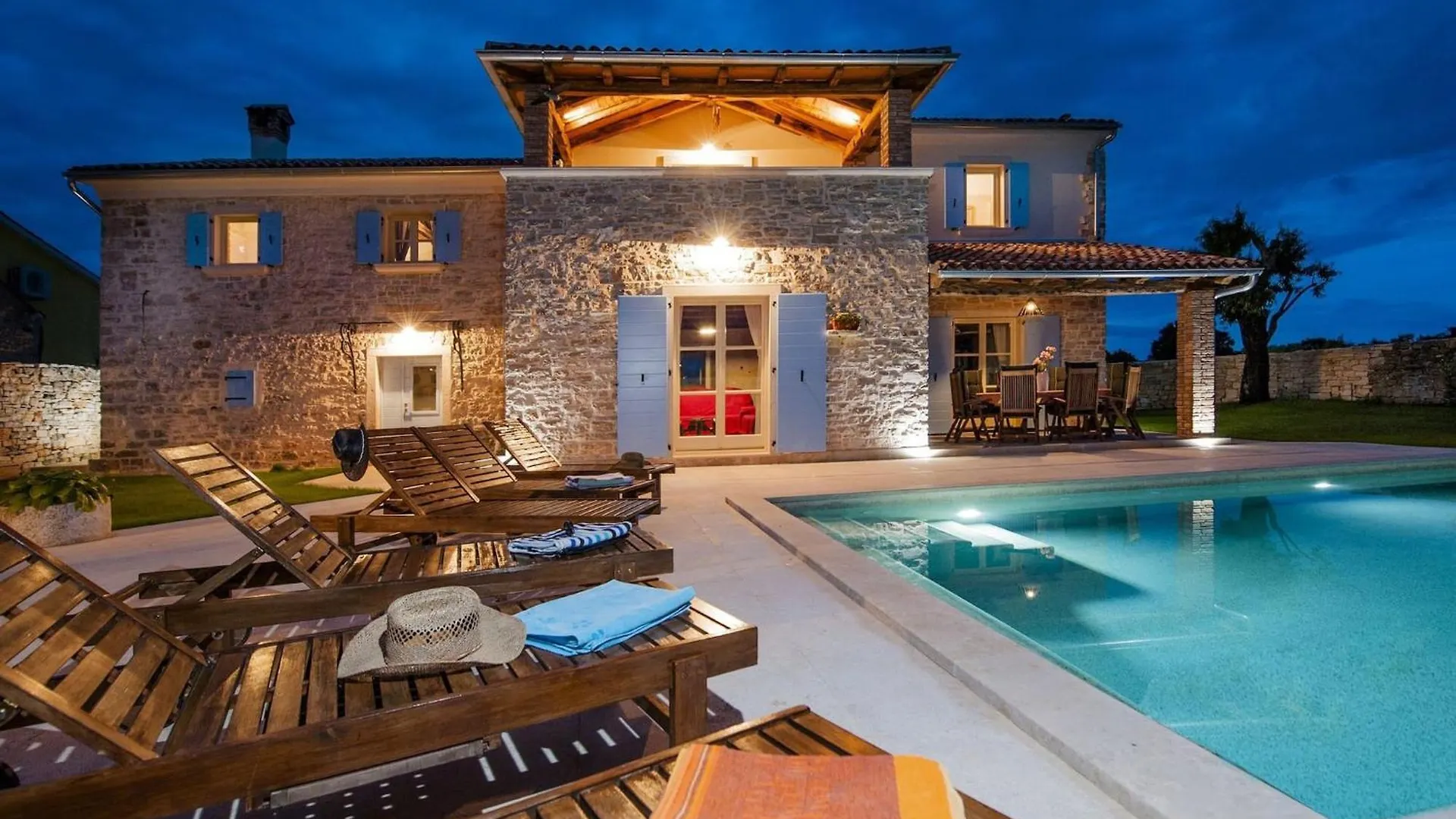 Familyl Villa Tomani With Pool, Basketball And Volleyball Field Kanfanar Croácia